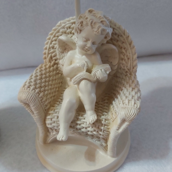Cherub Resin Wicker Chair Tealight Holder/Lamps - Picture 4 of 15